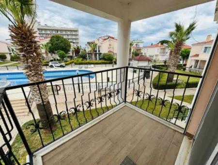 Villa Zum Verkauf In Didim, 150M Vom Meer Entfernt, Mit Pool, Tennisplatz, Basketballplatz, Sicherheit Und In Einem Komplex