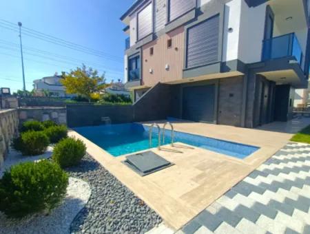 Villa For Sale In Didim - 900M To The Sea Villa With Pool And Garden - Villa In Didim